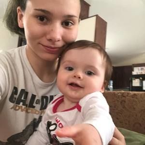 Meet your Posher, Stephanie